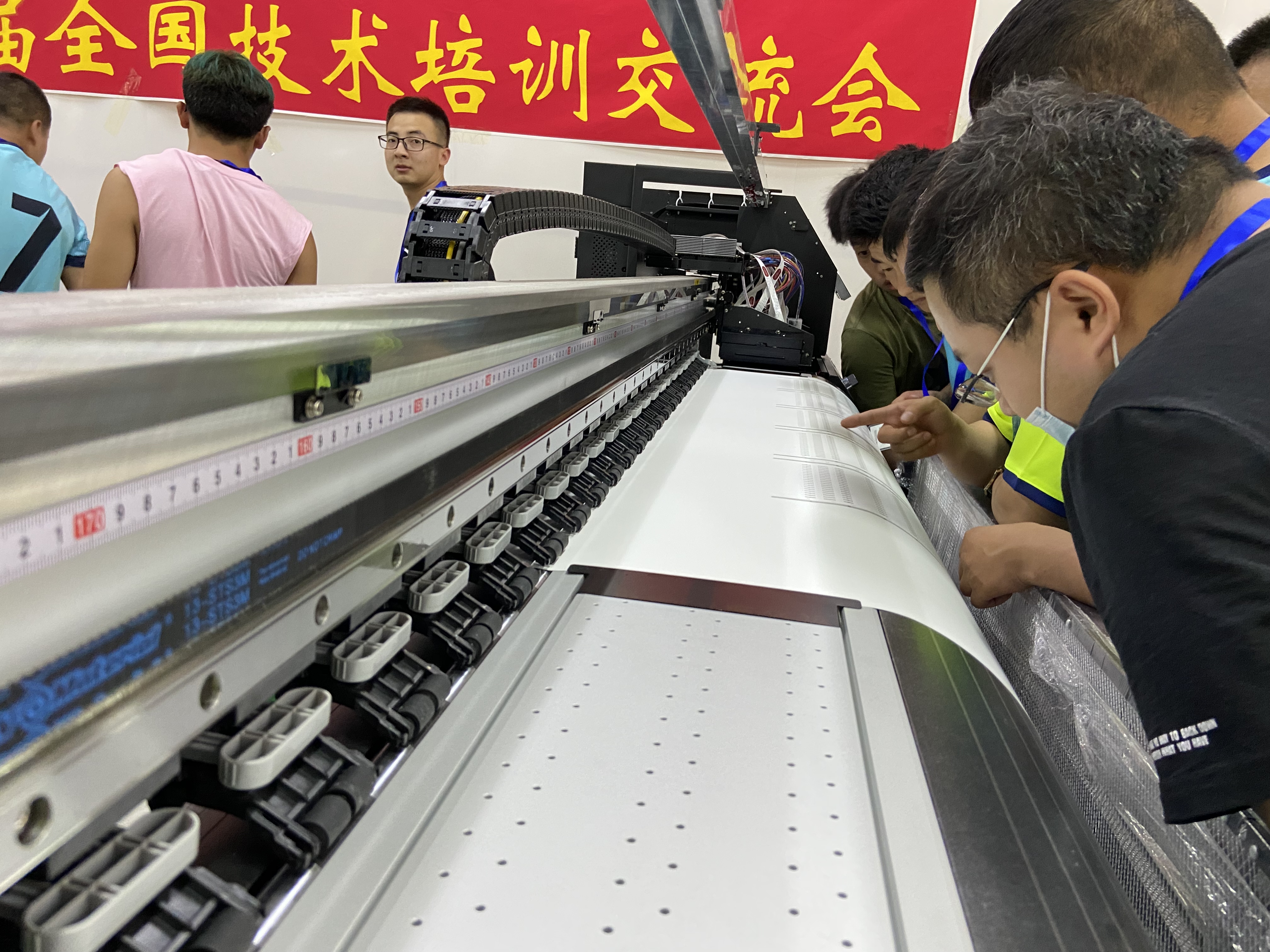 2024新澳原料免费资料